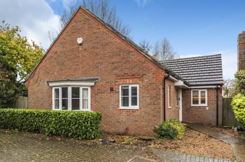 Arrange a viewing for Bakery Close, Oxford