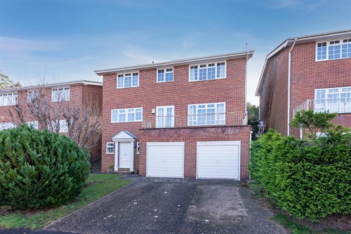 Arrange a viewing for Valley Road, Henley-On-Thames