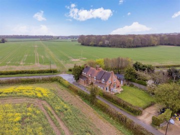 image of 2, Oak Cottages, Haydens Lane, Nuffield