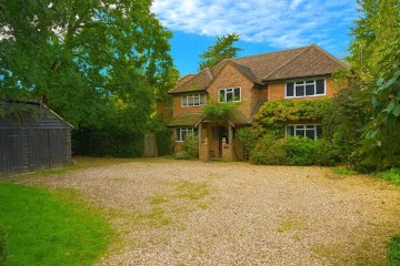 image of Oakwood House, Stoke Row Road