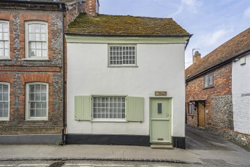 image of Barley Mow Cottage, 13, High Street