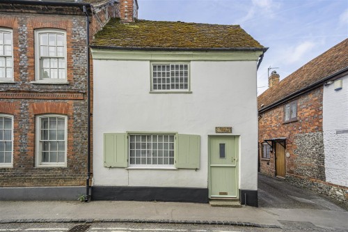 Arrange a viewing for High Street, Watlington