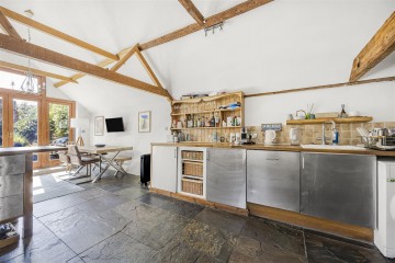 image of 21, Northfield End