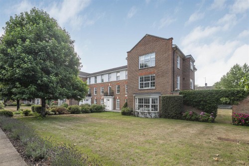 Arrange a viewing for Phyllis Court Drive, Henley-On-Thames