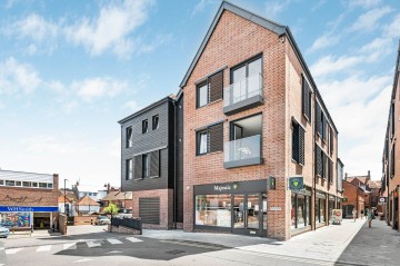 image of 16 Gardiner Place, Henley-On-Thames