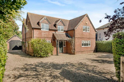 Arrange a viewing for Wood Lane, Kidmore End, RG4