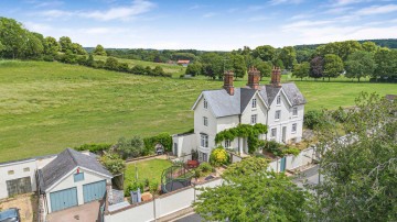 image of 4 Fairmile, Henley-On-Thames