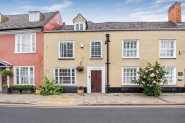 image of Granary Cottage, 78 Bell Street, Henley-On-Thames